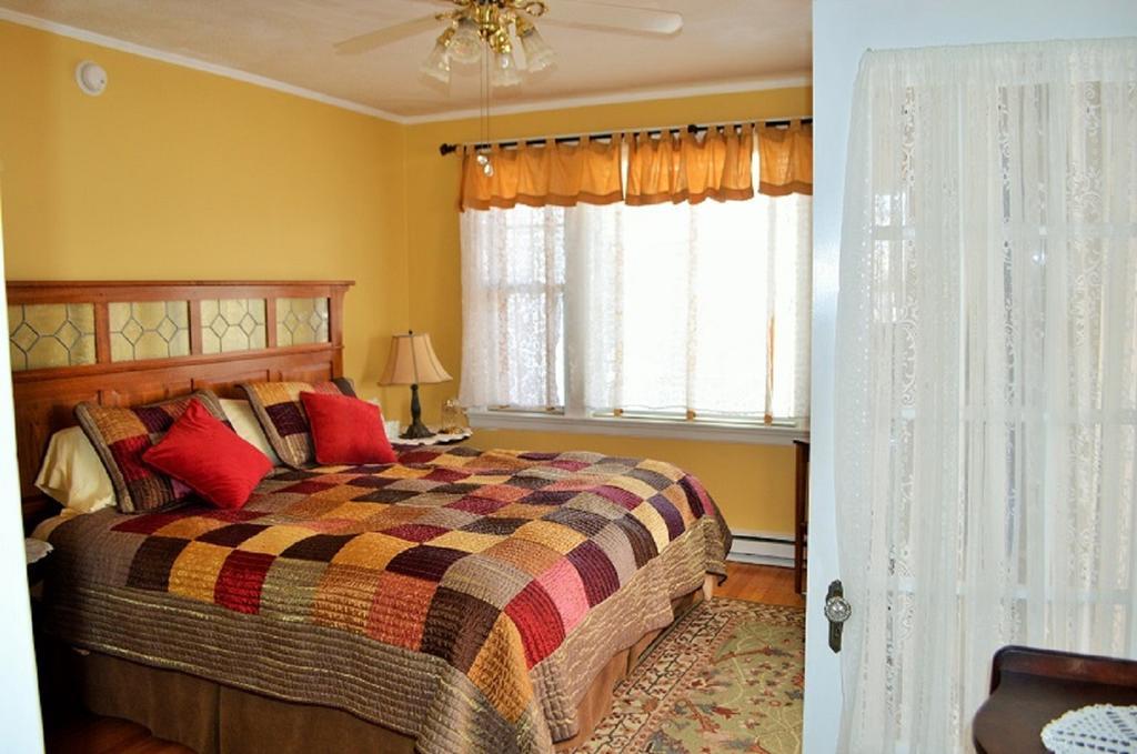 Heathwood Inn بار هاربور الغرفة الصورة